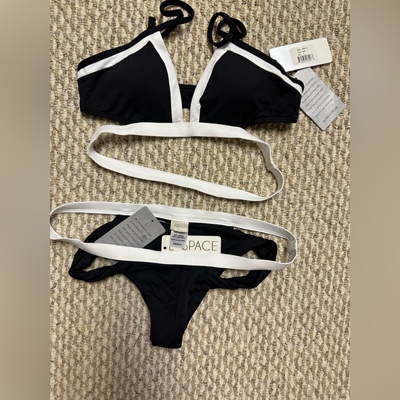 L Space Black and White Bikini size small NWT - Picture 1 of 4